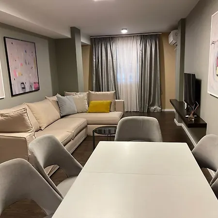 Rov Bright Apartment *